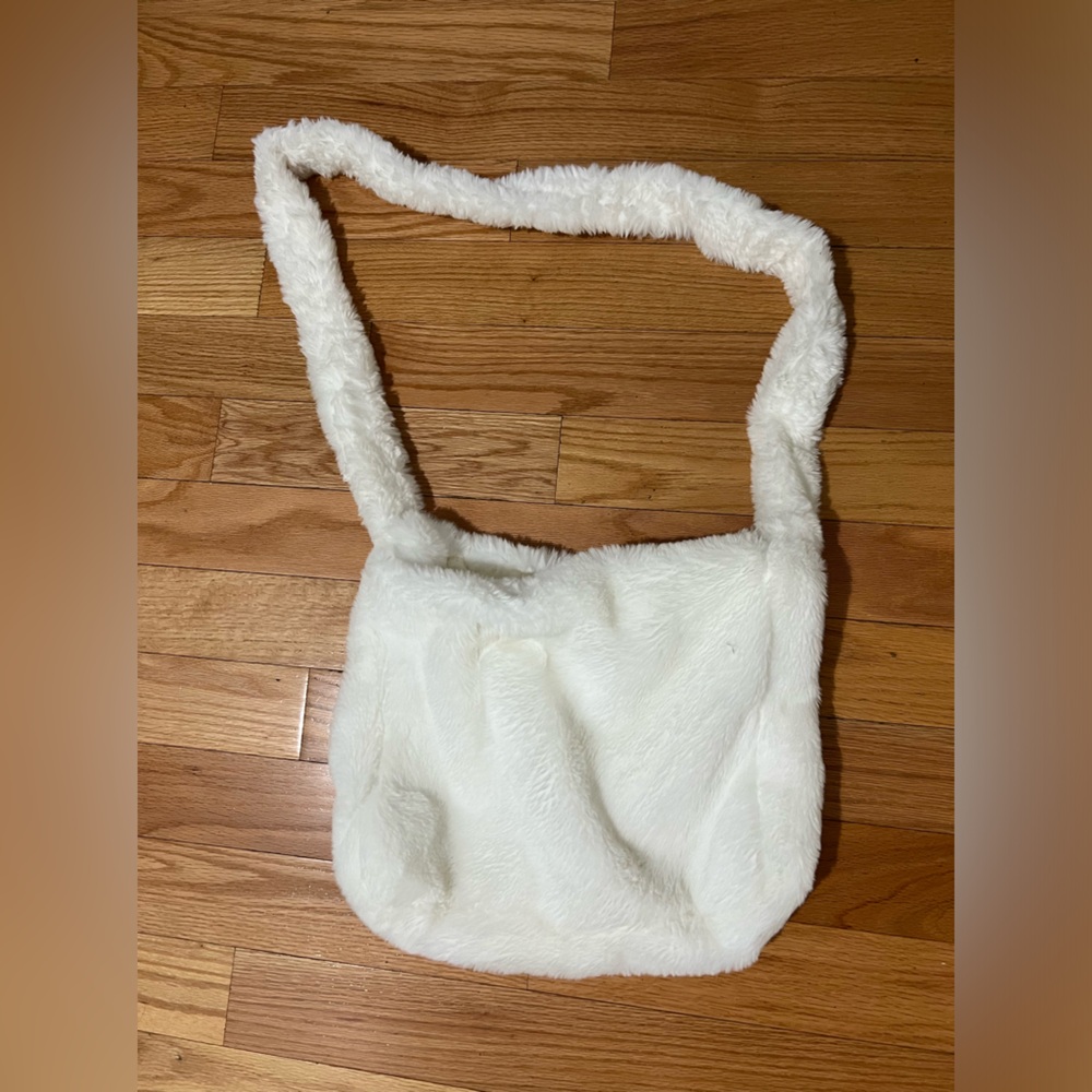 Forever 21 Faux Fur White Crossover Bag View 2